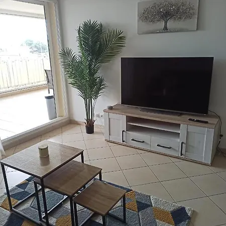 Sous Le Soleil De Rousse Apartment