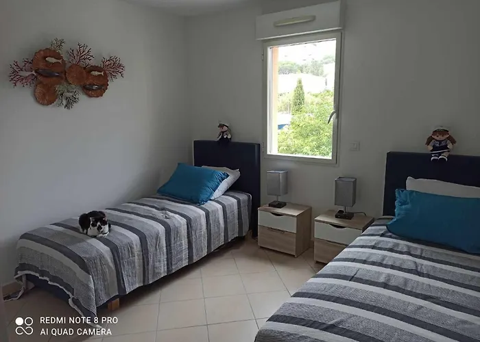 Sous Le Soleil De Rousse L'Ile-Rousse (Corsica)