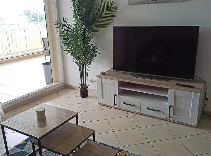 Sous Le Soleil De Rousse Apartment