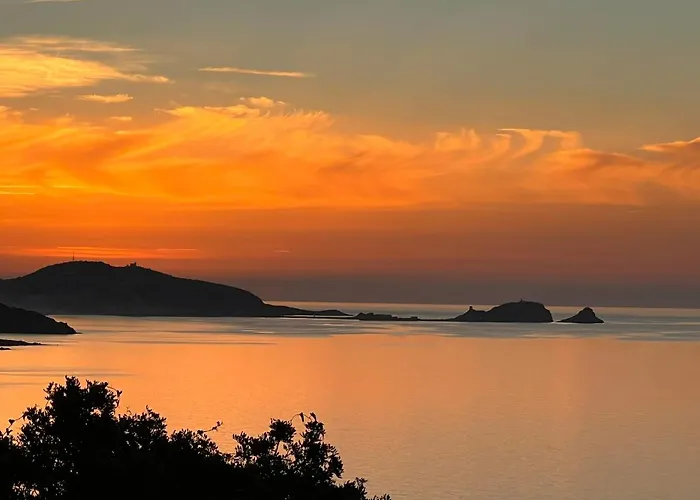 Sous Le Soleil De Rousse Apartmán LʼÎle-Rousse